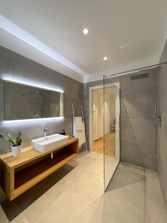 Sant'Antoni Apartments Tenno Ngoại thất bức ảnh